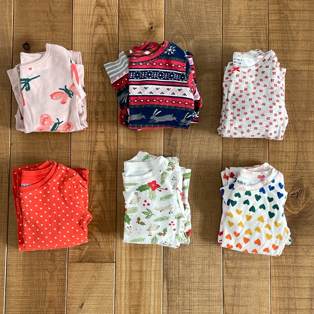 3T gently used pajamas